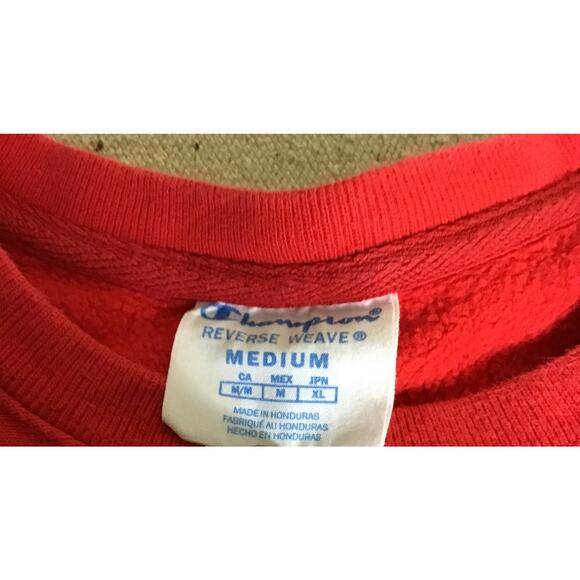 Champion Woman Sweatshirt Sz. Med Red Vintage Cropped Sweatshirt Comfy Y2k EUC - Picture 9 of 9